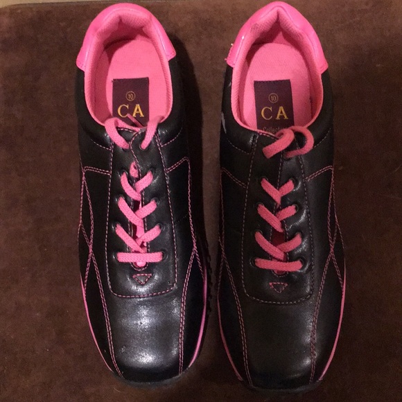 CA  Collection by Carrini Walking Shoes - Picture 2 of 5